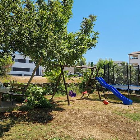 Apartmani Bellevue Vir Exterior photo